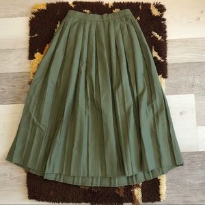Vintage Army Green Pleated Skirt
